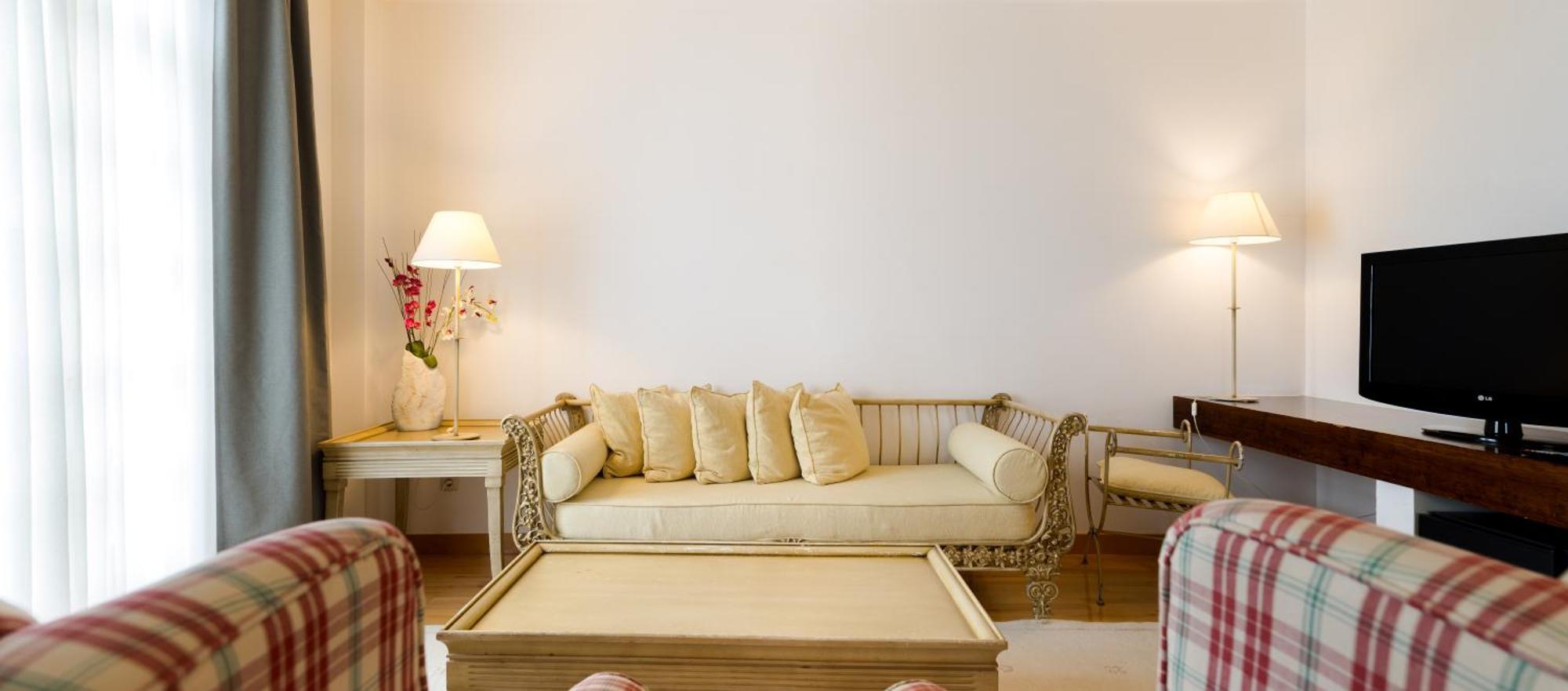 Hotel Silken De 4*