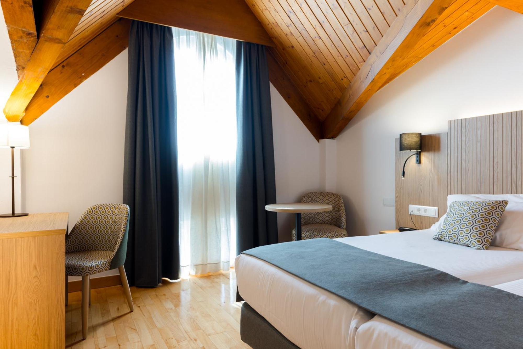 Hotel Silken De 4*