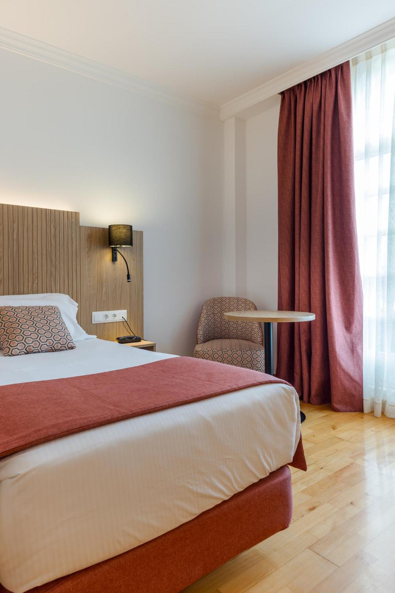Silken De Hotel 4*